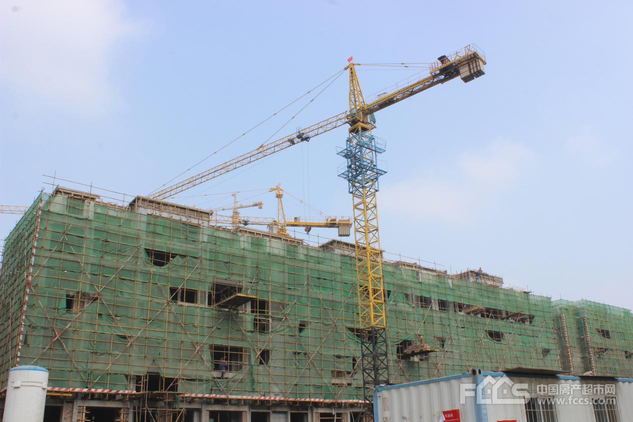 房超网探盘:滕州市上善·玺园十月份**工程进度