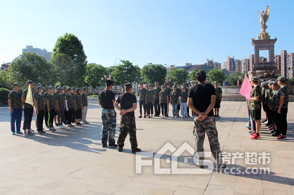 百炼成钢，佳源·英伦都市销售团队开展军事化拓展训练